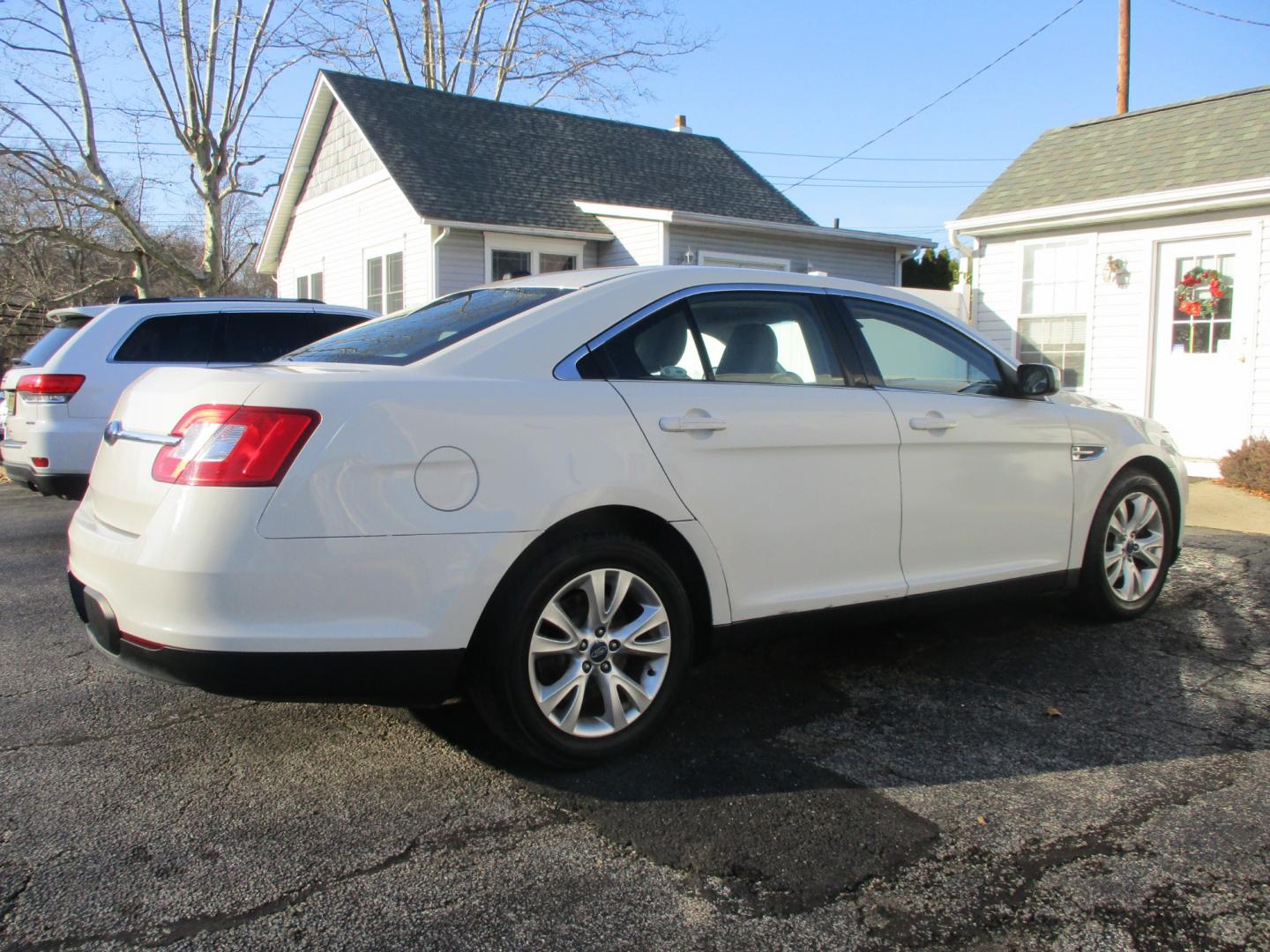 2010 Ford Taurus (1FAHP2HW2AG) , AUTOMATIC transmission, located at 540a Delsea Drive, Sewell, NJ, 08080, (856) 589-6888, 39.752560, -75.111206 - Photo#7